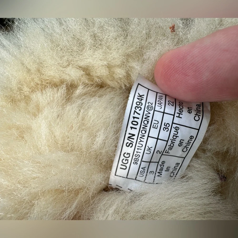 UGGS Bailey Bow Boot faux fur - Picture 6 of 12